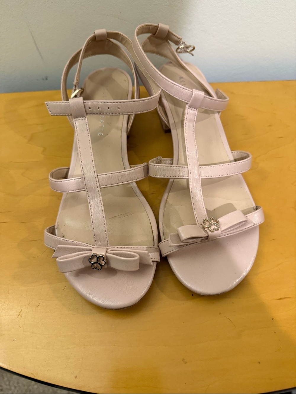 Women’s Blush Pink T-Strap Bow Sandals